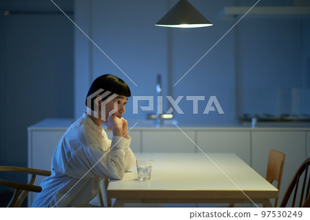 A scalpel in the room 97530249