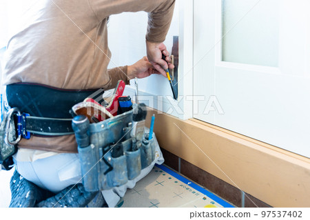 change the wallpaper in the house 97537402