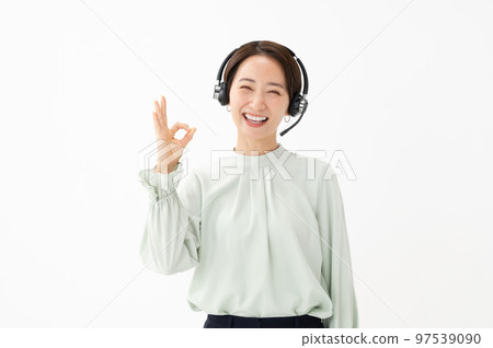 耳機女白底 97539090