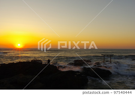 Oarai Kamiiso Torii Gate and Sunrise Ver1 97540444