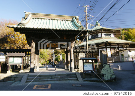 妙本寺正門 97542016