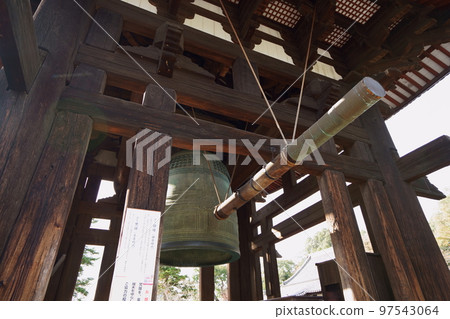 東大寺鐘樓和大鐘 東大寺鐘樓和大鐘 97543064