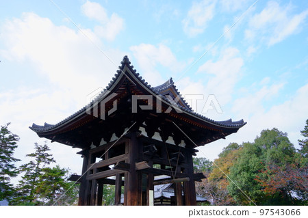 東大寺鐘樓和大鐘 東大寺鐘樓和大鐘 97543066