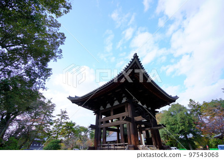 東大寺鐘樓和大鐘 東大寺鐘樓和大鐘 97543068