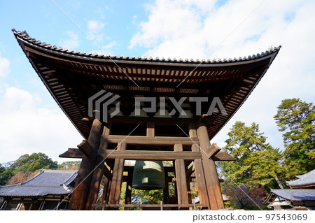 東大寺鐘樓和大鐘 97543069