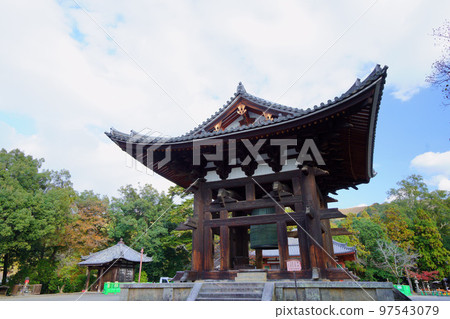 Bell tower and large bell of Todaiji Temple 97543079