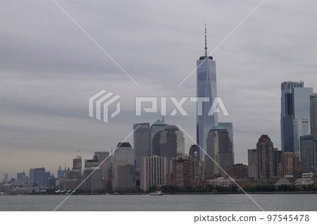 美國紐約曼哈頓的摩天大樓 97545478