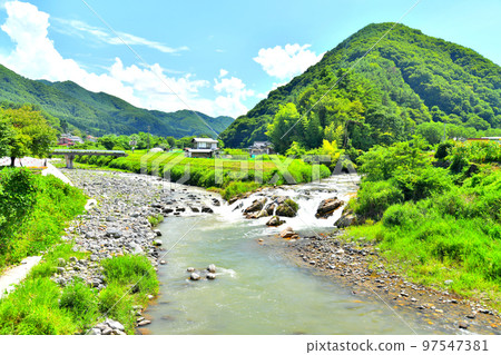 從大和橋（長野縣名川町）眺望大門川與與田川匯流處[2022年8月] 97547381