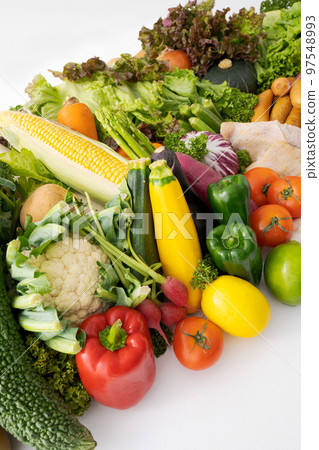 Assorted summer vegetables Assorted summer vegetables 97548993