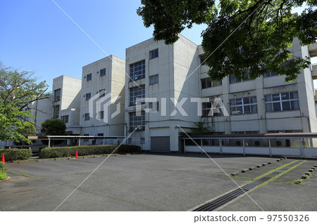 久喜初中 97550326