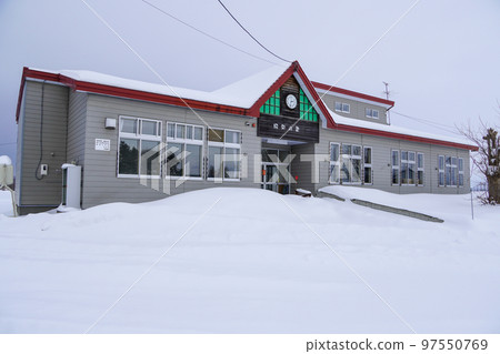 Tsukigata Town Shoei Elementary School (closed) Tsukigata Town Shoei Elementary School (closed) 97550769