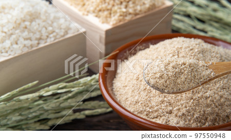 Rice bran|White rice, brown rice and ears of rice Rice bran|White rice, brown rice and ears of rice 97550948
