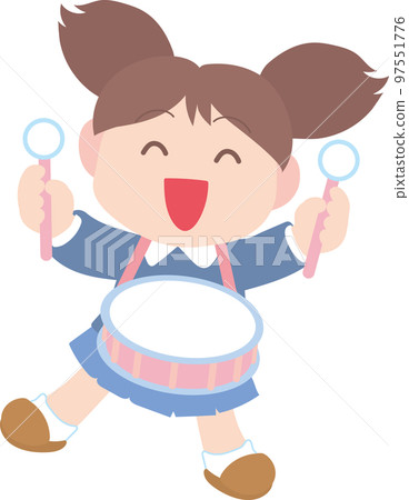 演奏樂器的孩子_演奏小鼓的女孩 97551776