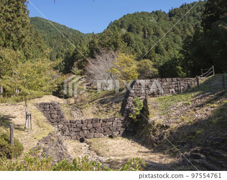 煙谷薩博 97554761