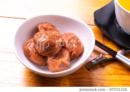 Honey plum Honey plum 97555338