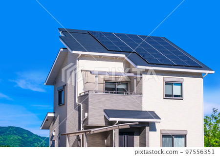 新建太陽能發電可再生能源住宅 新建太陽能發電可再生能源住宅 97556351