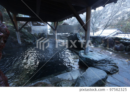 Omaki Onsen, a secluded hot spring in Japan 97562325