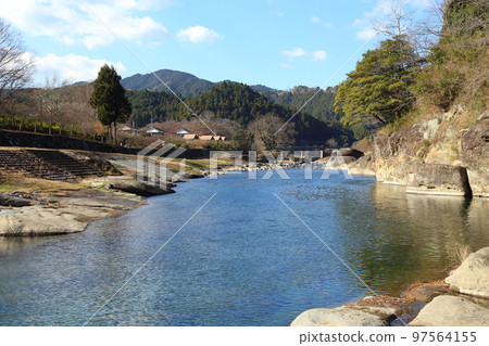 River Park Mami and Kumoide River [Mami, Hakusan-cho, Tsu City, Mie Prefecture] 97564155