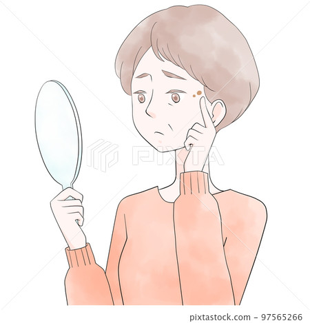 一位老年婦女拿著手鏡指著她的眼睛的插圖 97565266