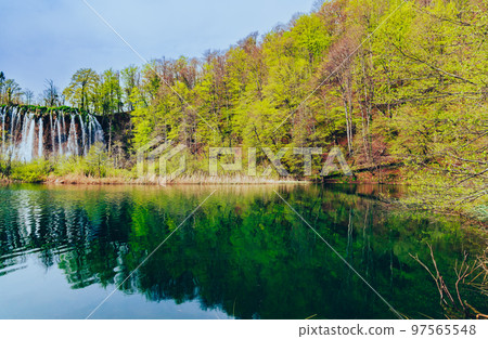 克羅地亞神秘的十六湖 97565548