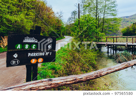 克羅地亞神秘的十六湖 97565580