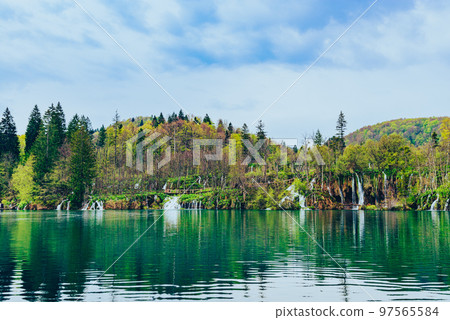 克羅地亞神秘的十六湖 97565584