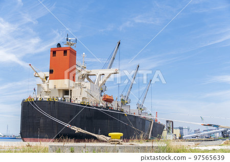 停泊的載體 停泊的載體 97565639