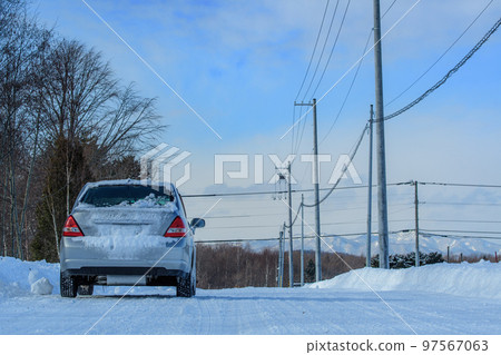 Image of a car with studless tires Sapporo, Hokkaido 97567063