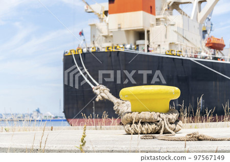 Moored carrier and bollards 97567149