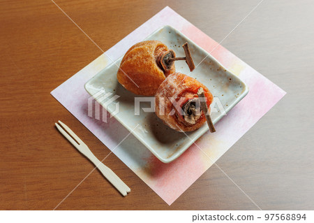 Dried persimmon Dried persimmon 97568894