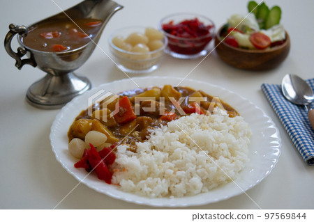 咖哩飯 97569844