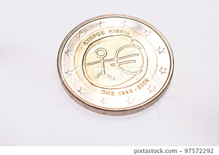 A coin collection of 2 euro commemorative coins 97572292