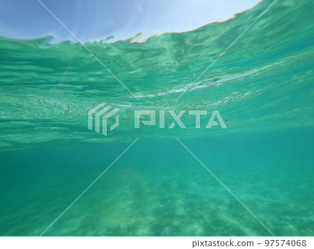 caribbean sea split level ocean caribbean sea split level ocean 97574068