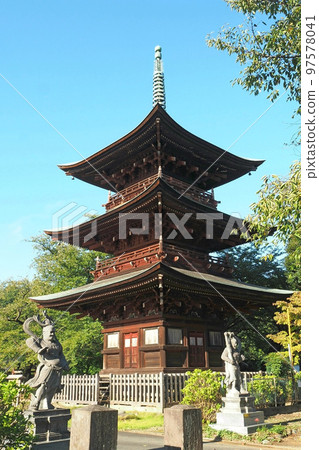 The three-storied pagoda of Saifuku-ji Temple in the Edo period [Kawaguchi City, Saitama Prefecture] 97578041