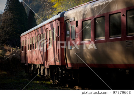 [Early spring] Isumi Railway Sougen - Nishihata [Shadow play] 97579668