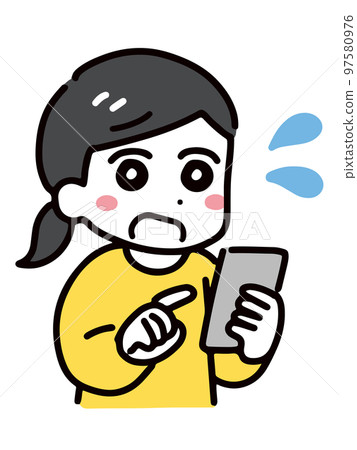一位年輕女子正在看智慧型手機，遇到了麻煩 97580976