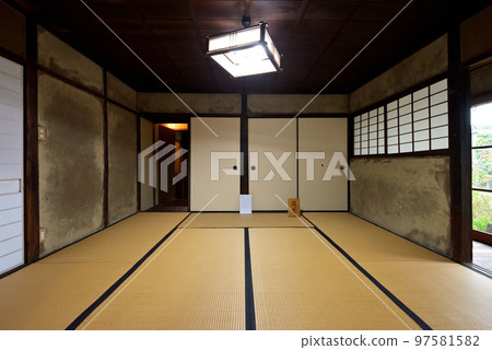 武家敷入間尻屋筒屋內（三重縣伊賀市） 97581582