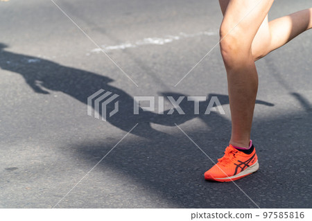 Marathon Ekiden running foot Marathon Ekiden running foot 97585816