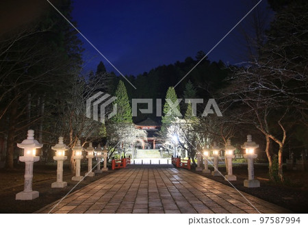 Heroic Spirit Hall, Okunoin, Koyasan (Koya Town, Wakayama Prefecture) 97587994