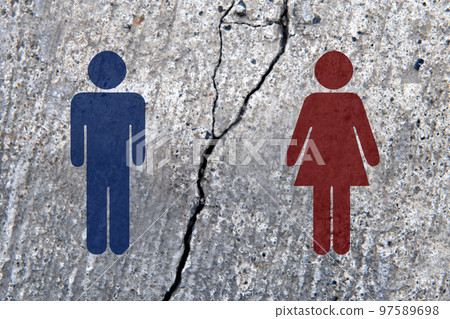 Crack image of male-female relationship / marital relationship 97589698