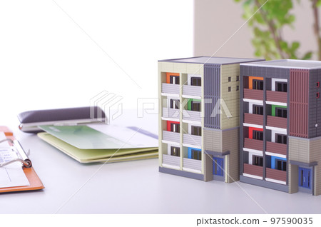 房屋與金錢的形象房價 97590035