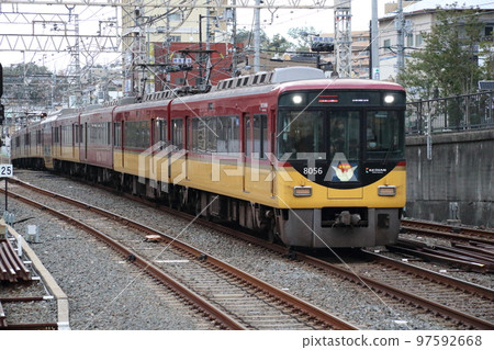 Keihan Electric Railway 8000 series 97592668