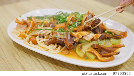 Taiwanese cuisine soy sauce braised food Taiwanese cuisine soy sauce braised food 97593503