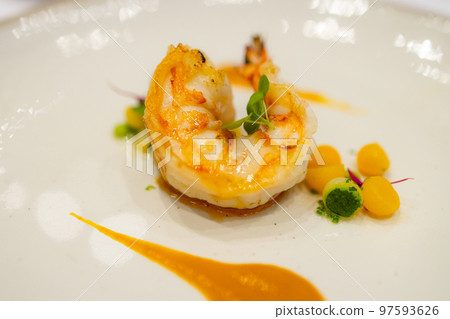 Small dish of the shrimp Small dish of the shrimp 97593626