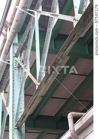 Structure 97597179