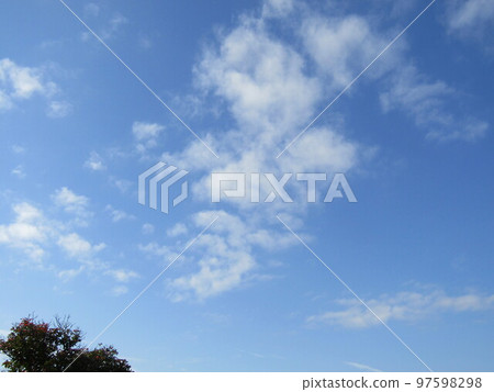 八津潮坪藍天白雲 97598298