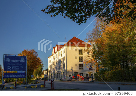 德國、新天鵝堡、小鎮，黃昏，ドイツ、ノイシュヴァンシュタイン城、小さな町、夕暮れ、Germany, 97599463