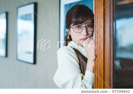 優雅的女人肖像 97599842