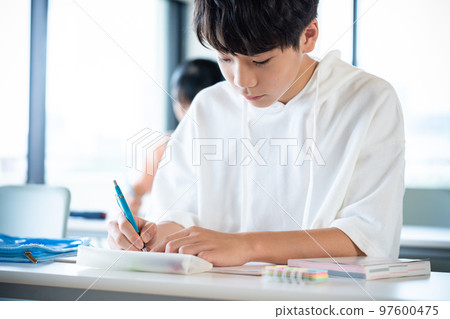 學生學習 學生學習 97600475