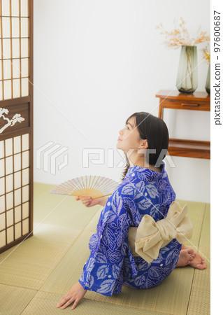 Arimatsu shibori yukata Japanese-style room Arimatsu shibori yukata Japanese-style room 97600687